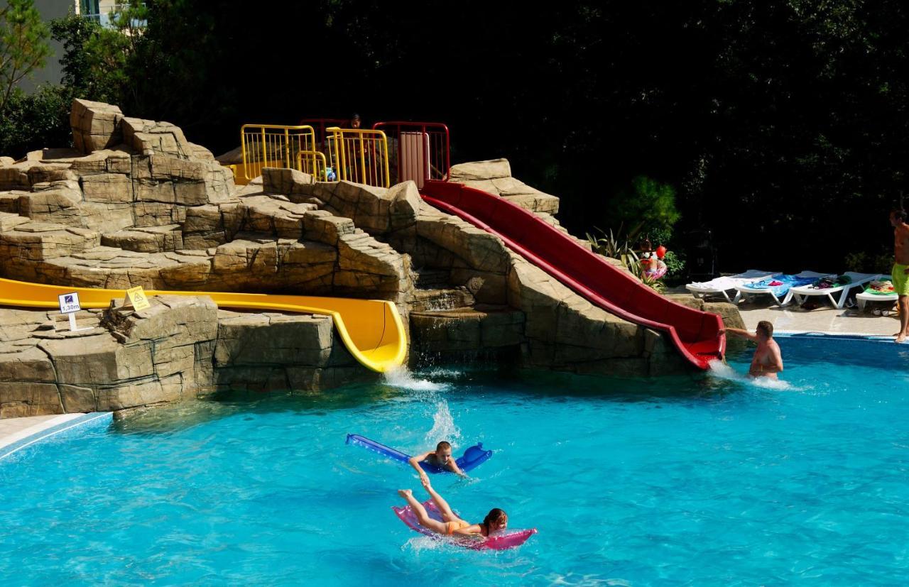 גולדן סנדס Apollo Spa Resort - Premium All-Inclusive , Pools & Free Beach, Individual Ac In Every Room מראה חיצוני תמונה