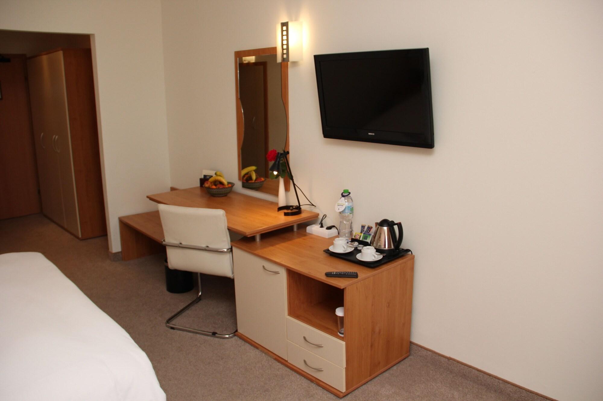 גולדן סנדס Apollo Spa Resort - Premium All-Inclusive , Pools & Free Beach, Individual Ac In Every Room מראה חיצוני תמונה