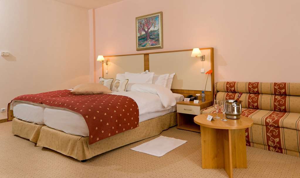 גולדן סנדס Apollo Spa Resort - Premium All-Inclusive , Pools & Free Beach, Individual Ac In Every Room חדר תמונה