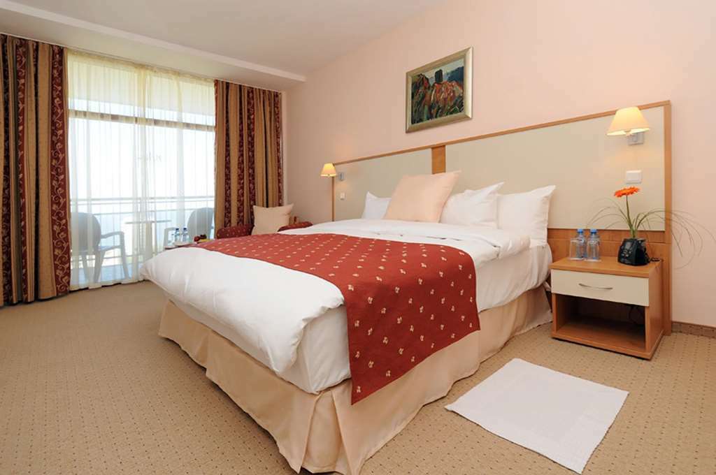 גולדן סנדס Apollo Spa Resort - Premium All-Inclusive , Pools & Free Beach, Individual Ac In Every Room חדר תמונה