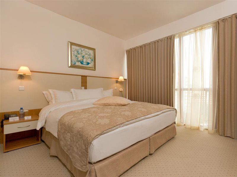 גולדן סנדס Apollo Spa Resort - Premium All-Inclusive , Pools & Free Beach, Individual Ac In Every Room מראה חיצוני תמונה